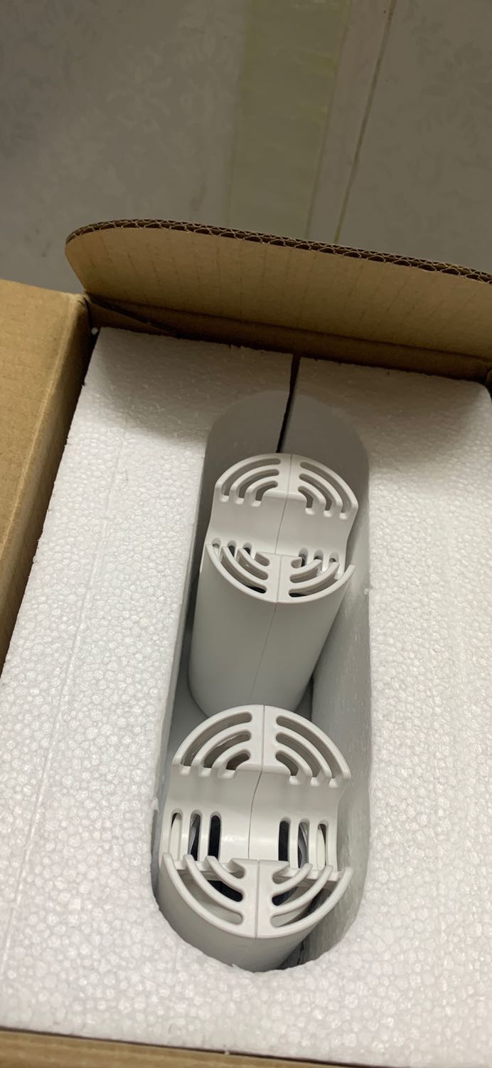 Mình đặt model HX20 nên chấp nhận giá cao hơn các cửa hàng khác trên Tiki, nhưng thực tế nhận cũng là HX10. Giá cao hơn gần 100k. Đã xài thử. công suất cũng hơi yếu. Mất công đổi hàng nên thôi. Tình trạng giao hàng HX10 thay vì HX20 thấy cũng vài người bị, ai mua nên cẩn thận.