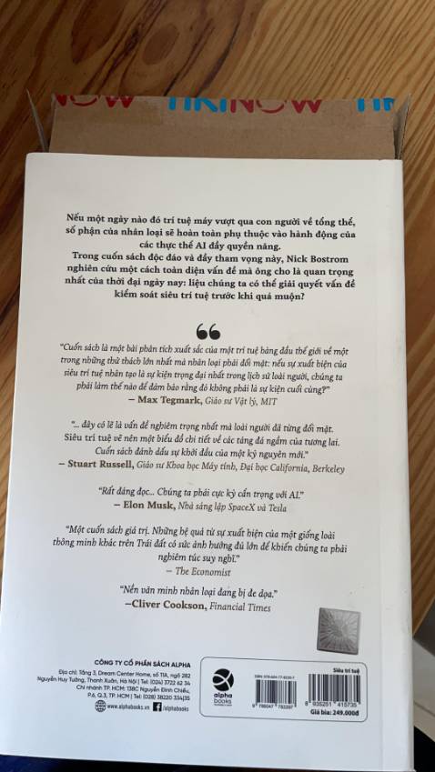 Vận chuyển đã bị chậm (mặc dù mình có tiki now) rồi mà sách giao tới bị gãy. Tiki xem lại việc vận chuyển giùm mình nhé.

Cảm ơn.