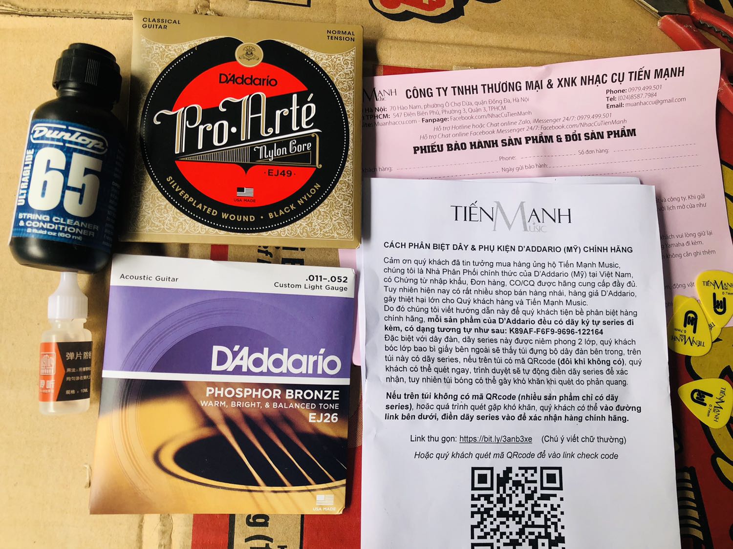 Dây đàn chính hãng, âm thanh nghe hay. Tốt