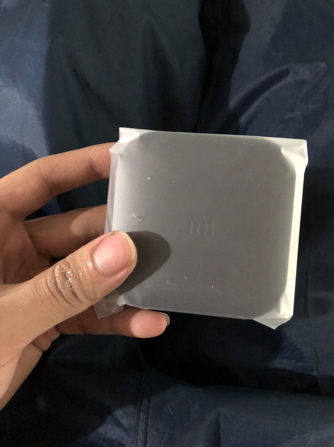 Hàng chính hãng nguyên seal. Cài đặt khá dễ dàng thông qua app Mihome. Mình mới sử dụng thì thấy tốc độ khá nhanh gần bằng router chính. Mình mua được với giá 159k thì quá ok. Hàng chính hãng nguyên seal. Cài đặt khá dễ dàng thông qua app Mihome. Mình mới sử dụng thì thấy tốc độ khá nhanh gần bằng router chính. Mình mua được với giá 159k thì quá ok.