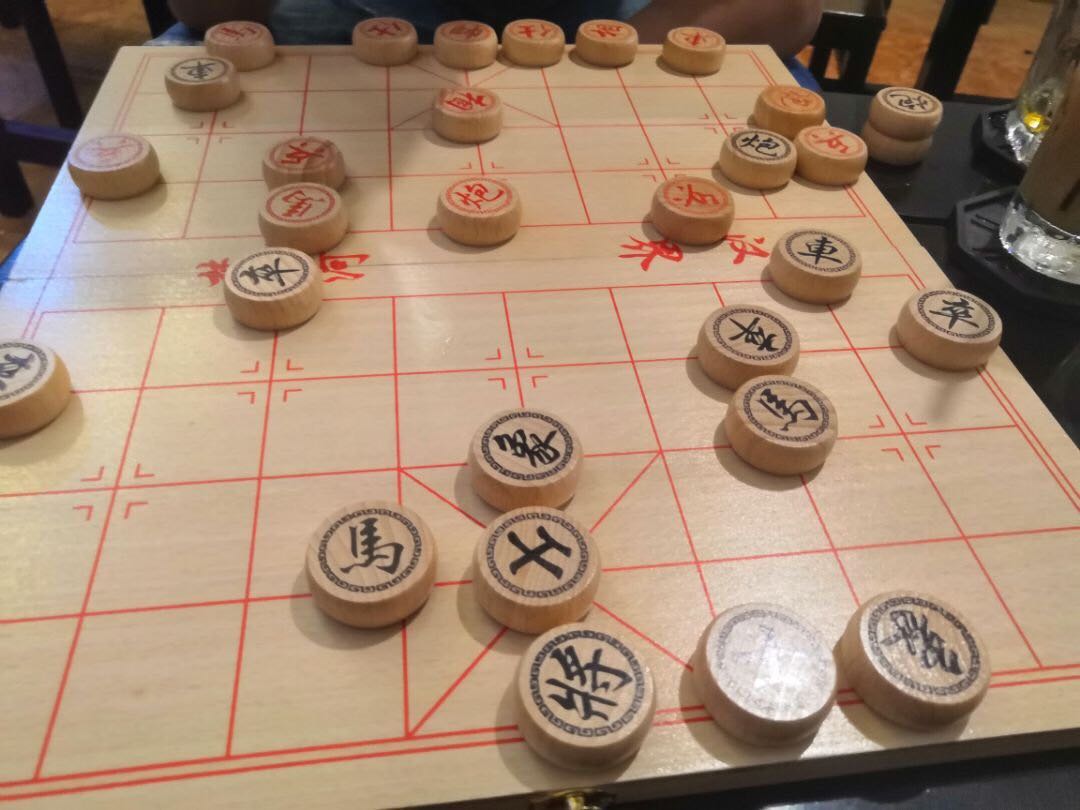 Tiện khi bàn cơ là hộp đựng cờ khi gập đôi luôn, quân cờ to, chắc chắn làm bằng gỗ tự nhiên đẹp lắm
nói chung được
mua mấy món đồ của shop rồi, món nào cũng ưng, chu đáo như vậy thì mới bán tốt, nên duy trì nha
thẻ bảo hành đầy đủ và giao hàng khá nhanh
nên gọi cho khách trước khi giao hàng để khách chủ động nhé shop