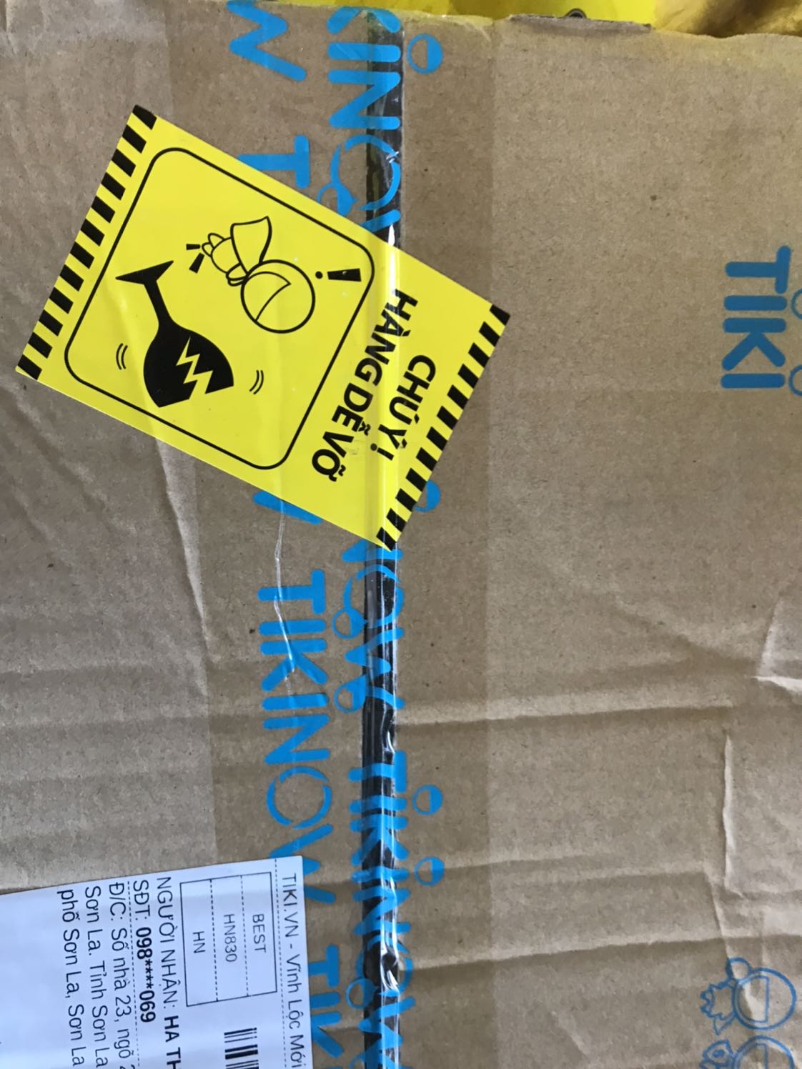 Sale combo 4 hộp 78k.
Giao hàng nhanh, đóng gói cẩn thận. Rất hài lòng về đóng gói hàng của Tiki. Đáng giá 5?????