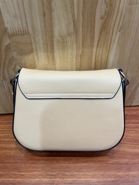 Đã hk những sale mà còn đẹp nữa nha mấy bà kiểu mang lên cứ bị mê luôn í lên form cực kì xịn xò luôn nha mua đi kẻo hết mấy bà ơii