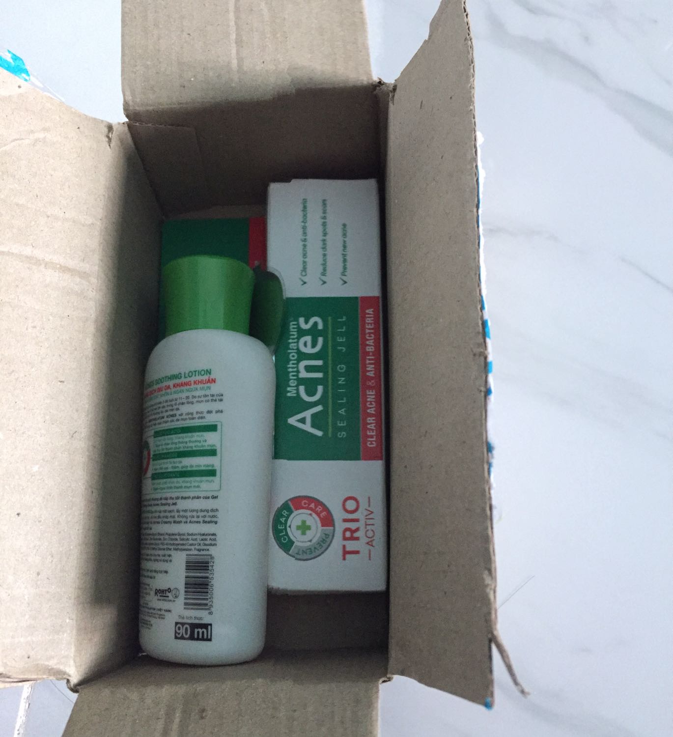 Mình mua chung vơid lọ soothing lotion giúp dịu da, kháng khuẩn và rất hài lòng với shop, giao hàng nhanh nè, gói hàng siêu đẹp và chắc chắn