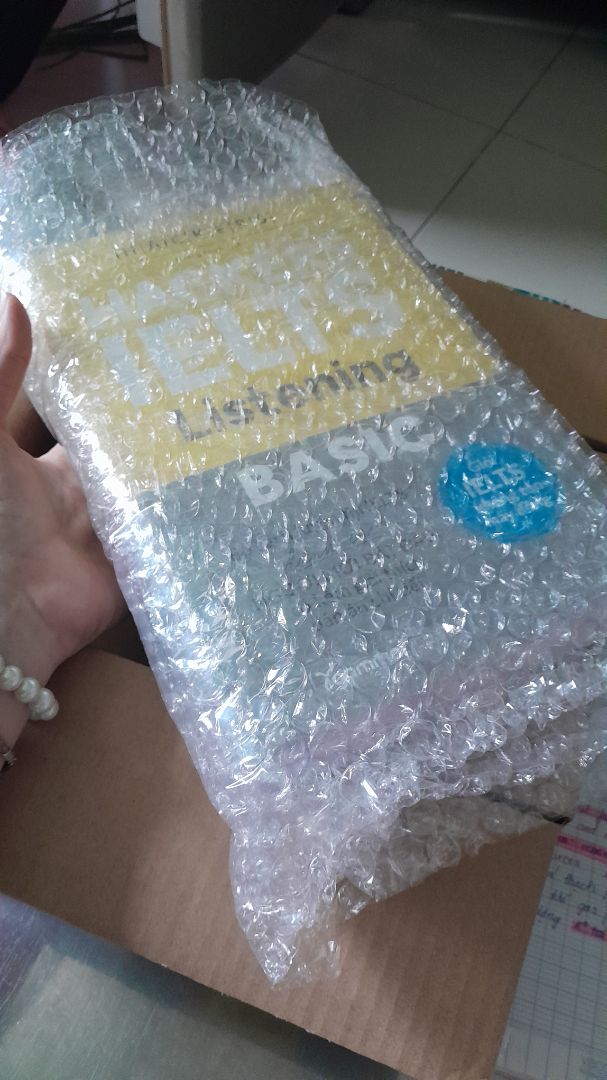 Quá đẹp luôn đó trời, giao hàng nhanh, kiện hàng đẹp, gói cẩn thận đẹp qtr luôn, đẹp đi gói quà rồi tặng bạn bè cũng đc nữa, ko bị móm méo gì hết. Rất ưng luôn. 🫶