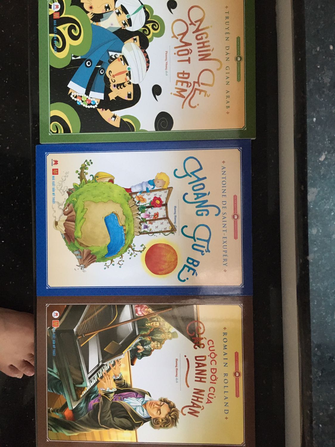 Giao sách đúng hẹn. Đóng gói cẩn thận.
 Sách hay, phù hợp với mấy nhỏ nhà mình.
Cảm ơn Tiki và An Lạc. Mình sẽ ủng hộ tiếp.