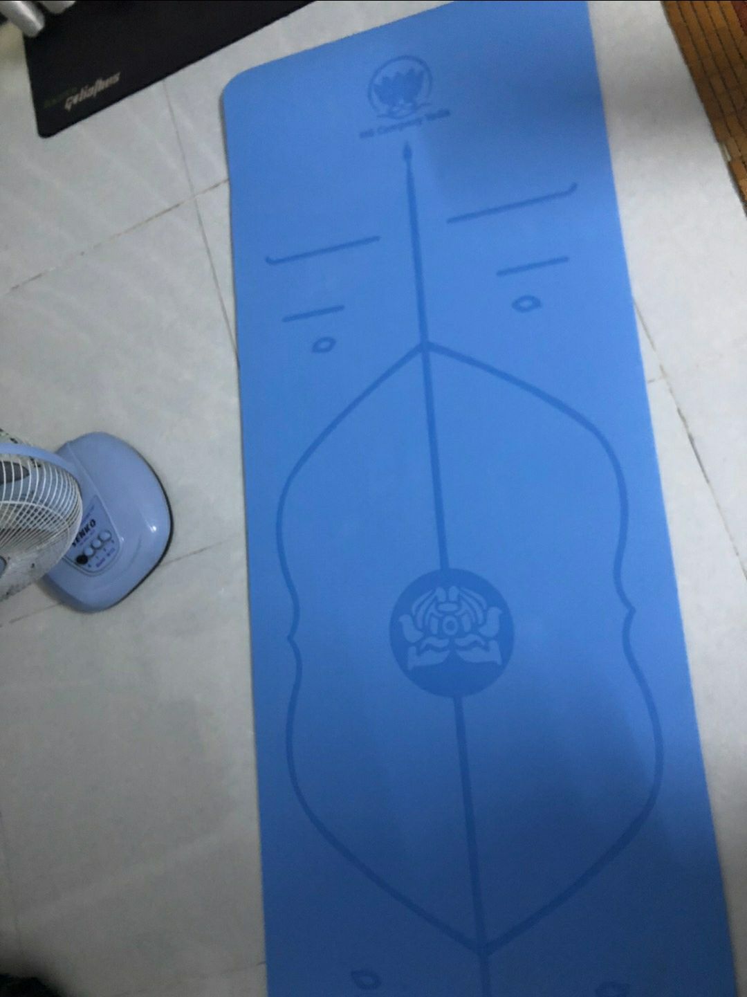 mình vừa nhận đc hàng. shop giao siêu nhanh luôn. thảm dày dặn , màu thảm đẹp. chất lượng tốt . nói chúng đáng mua mn ạ mình vừa nhận đc hàng. shop giao siêu nhanh luôn. thảm dày dặn , màu thảm đẹp. chất lượng tốt . nói chúng đáng mua mn ạ