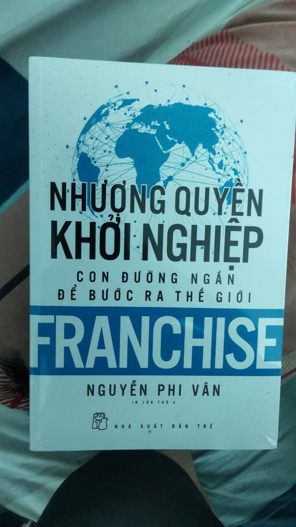sách có bọc Bookcare, đặt Tiki thì ok sách chính hãng rồi,  chất lượng giấy thì khỏi bàn. Chuẩn tốt luôn