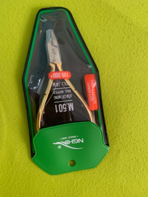 sản phẩm đẹp, chắc chắn, bấm ngọt và mượt!!