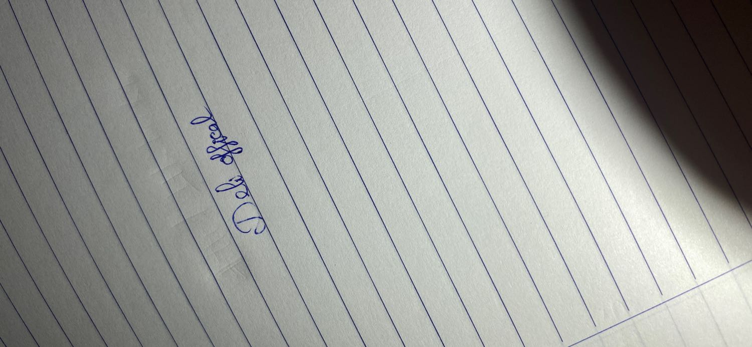 Hẹn giao ngày 4/4 nhưng 31/3 m đã nhận đc rồi, đóng gói siêu kĩ luôn ấy nha, bút đẹp  viết êm lắm nè