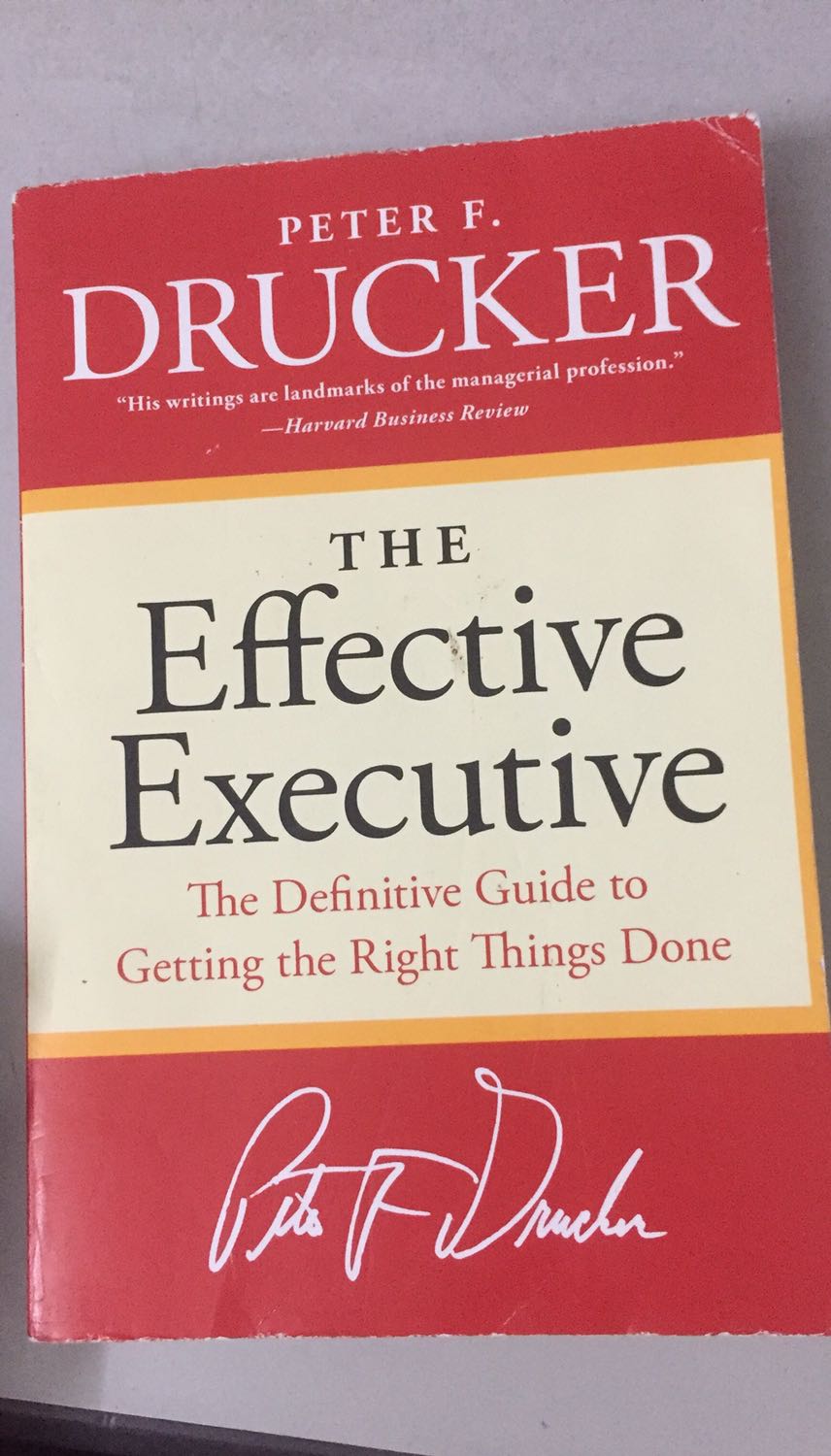 Nội dung sách hay, ngắn gọn và tập trung
Tuy nhiên bìa sách có nhiều nếp gấp, bị rách nhẹ Nội dung sách hay, ngắn gọn và tập trung
Tuy nhiên bìa sách có nhiều nếp gấp, bị rách nhẹ