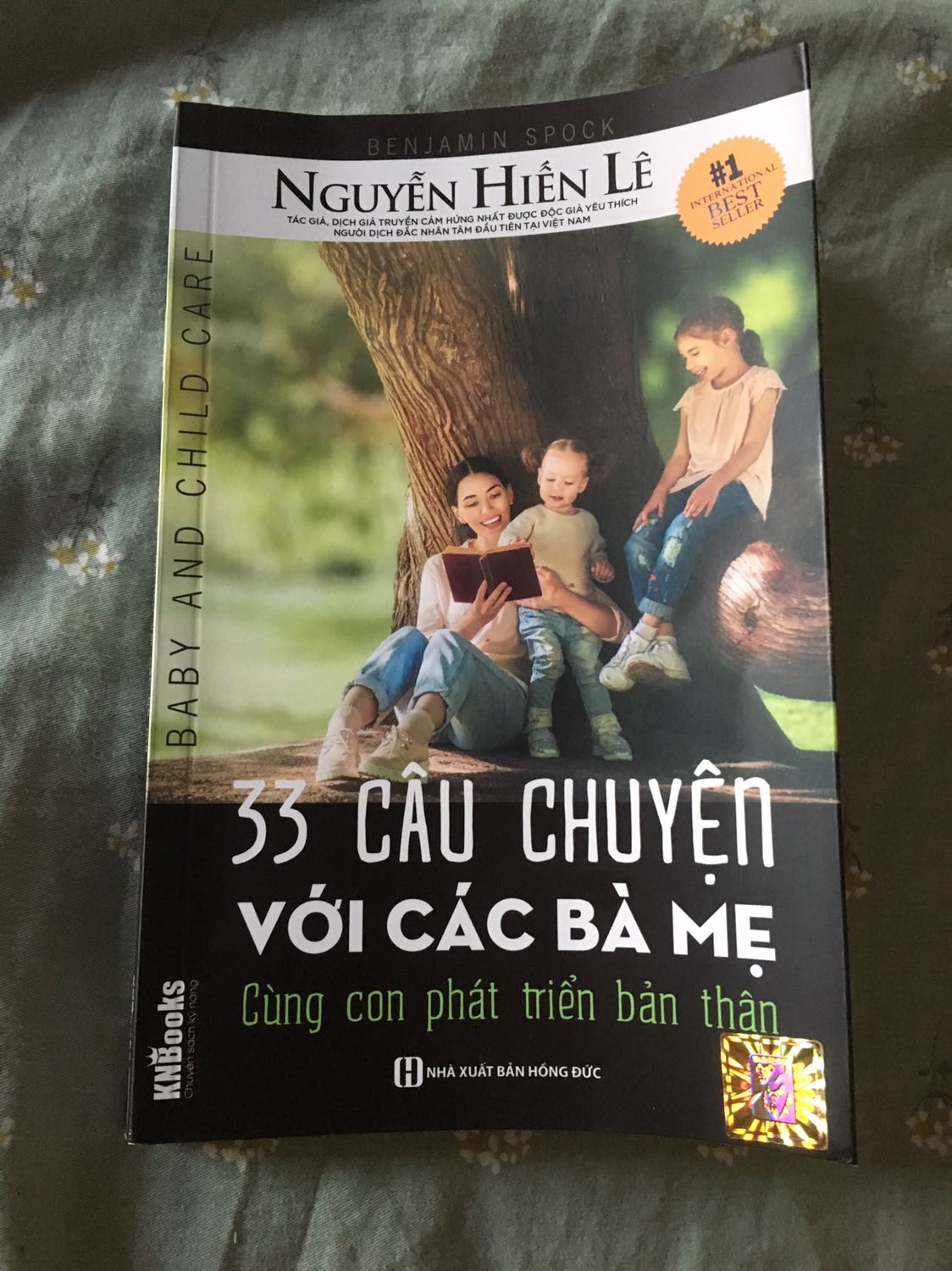 Sách rất đẹp, gọn gàng dễ cầm, ship nhanh như cơn lốc 😍. Nội dung thì m tìm hiểu rồi mới mua. 

Tuy nhiên, sách Nguyễn Hiến Lê chưa bao giờ làm m thất vọng vì trình bày rất khoa học, dễ hiểu.