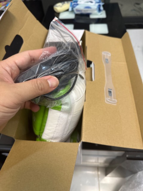 Sản phẩm giống như quảng cáo, sản phẩm được đóng gói cẩn thận, sản phẩm dễ sử dụng, sản phẩm sài tốt, nhân viên giao hàng vui vẻ, thân thiện, giao hàng nhanh