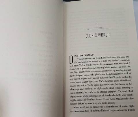 Cuốn sách hay nên đọc. Cuốn sách khổ nhỏ ~ A5, nhẹ nên cầm không bị mỏi tay.
Tìm được audio nữa nên đọc & nghe lại dễ hơn.
Nhà sách Fahasa bọc và giao hàng cẩn thận.