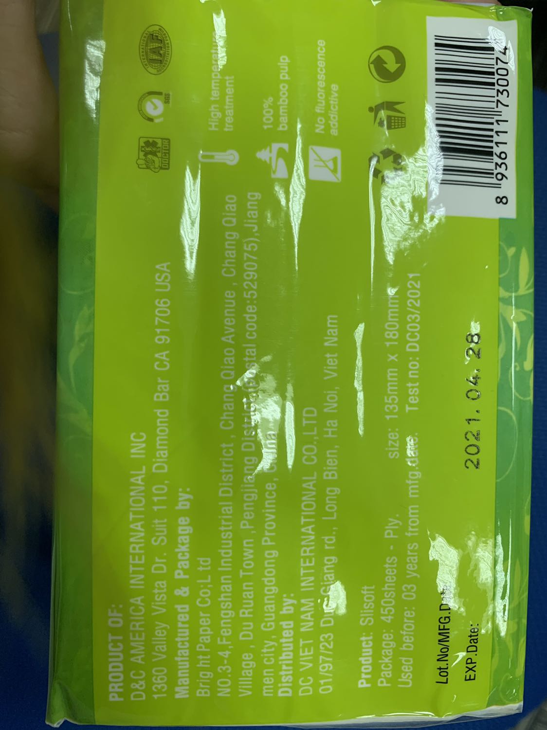Giấy ăn siêu dai luôn, mình tưởng là 450 tờ nhưng mà 135 tờ x 4 lớp = 450. Chất lượng tốt vì là hàng nhập khẩu, lại k có chất tẩy trắng nên rất ưng. Sản phẩm như quảng cáo luôn . Sẽ ủng hộ shop dài dài