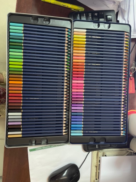 Hộp màu rất xịn xò