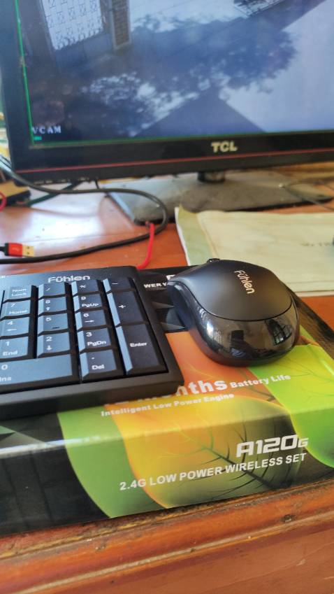 Bàn phím dùng được trong tầm giá. Giao hàng nhanh. Bọc cẩn thận