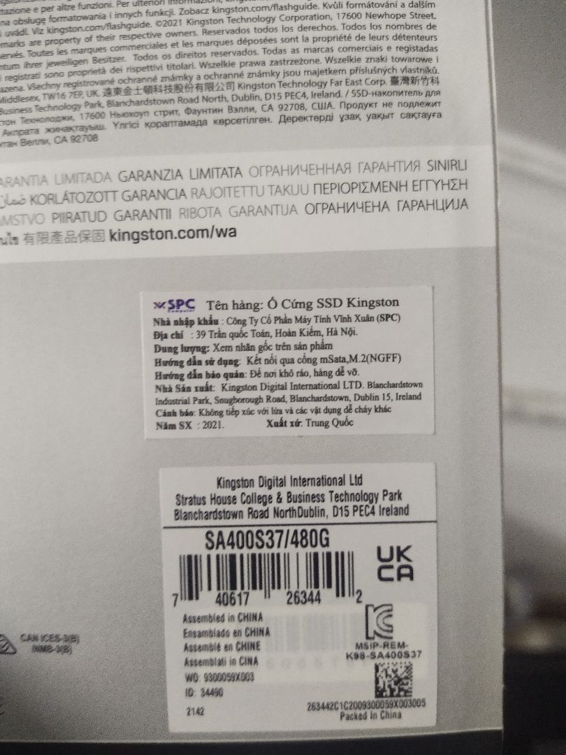 Mặc dù công bố 480GB nhưng dung lượng thực còn lại là 460GB, sát hơn rất nhiều nếu so với các hãng khác công bố 500GB nhưng thực tế cũng chỉ 460GB,
vì vậy nên giá tốt hơn rất nhiều, mặc dù tốc độ đọc / ghi và chất lượng sản phẩm không hề thua kém