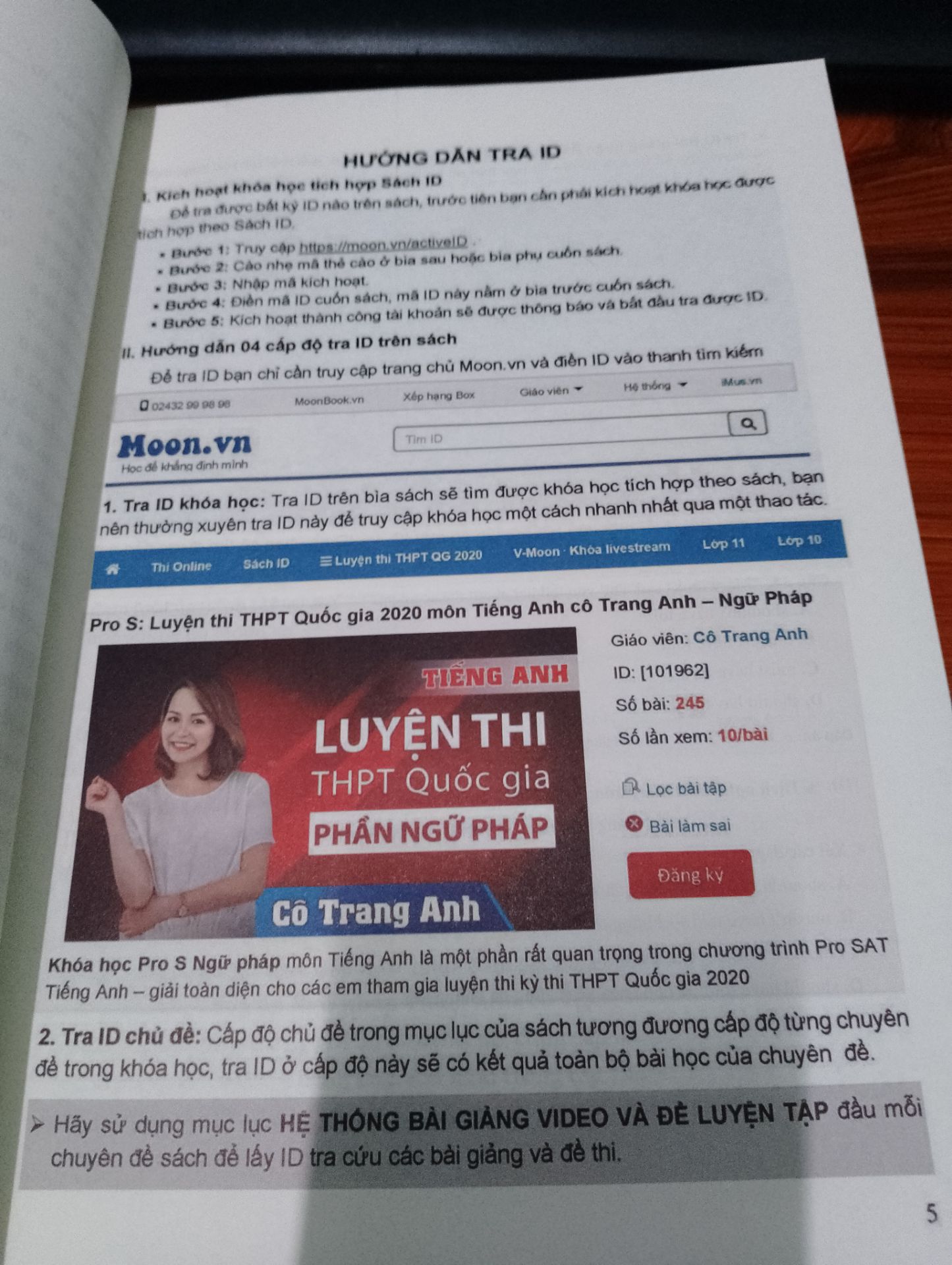 lần đầu mua của shop rất chi là OK nha, sách chính hãng đàng hoàng. Nhưng mà e góp ý một xíu là shop nên gói thêm một lớp chống sốc nữa. Cũng may giao tới ko sao chỉ hơi nhăn ở một góc nên bỏ qua, sách dày lắm, in chữ rõ ràng, trả id cũng đơn giản nên mua nhen