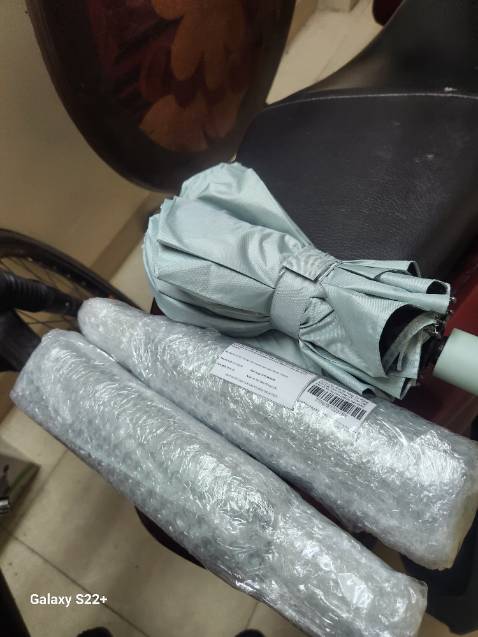 Chất lượng chưa bàn... nhưng đặt màu xanh lad ra màu này Chất lượng chưa bàn... nhưng đặt màu xanh lad ra màu này