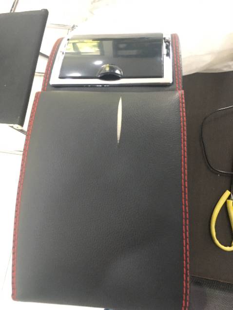 Mua 2 cái bình hoa mà giao 1 món đồ không liên quan, do nhờ người khác nhận dùm nên thanh toán luôn. Giờ báo với TIKI thì cũng nhận được email phản hồi, mã thu hồi này nọ nhưng từ ngày 23/4 đến nay là 4 ngày làm việc vẫn không thấy ai tới thu hồi hàng giao sai.

Mình có cả các đoạn video clip cắt ra từ camera an nình trong cty từ lúc nhận hàng đến lúc mở hàng ra nhưng cmt không load được video như ***.

Thật sự nản cách làm ăn ntn !