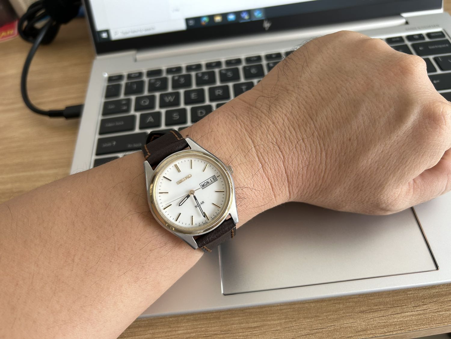 Dây mềm, chắc, chi tiết sắc xảo.