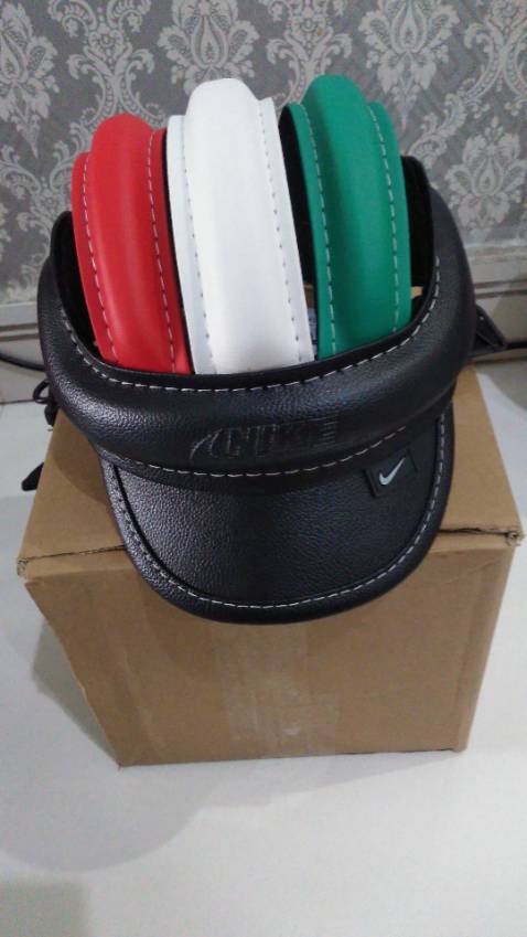 Sản phẩm đóng gói cẩn thận, đúng với hình ảnh đăng tin, tuy nón bảo hiểm hơi lớn so với bé 5 tuổi nhưng có thể thu nhỏ lại được, ủng hộ cho shop