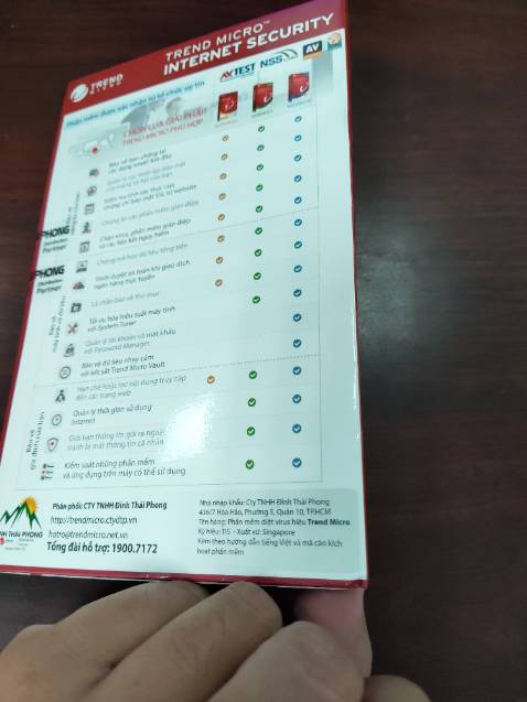 Giao hàng nhanh, đóng gói kỹ, còn thêm bọc lót xốp hơi bên trong, hộp còn niêm phong, thẻ còn mới chưa cào, nhân viên Tiki giao hàng vui vẻ và lịch sự