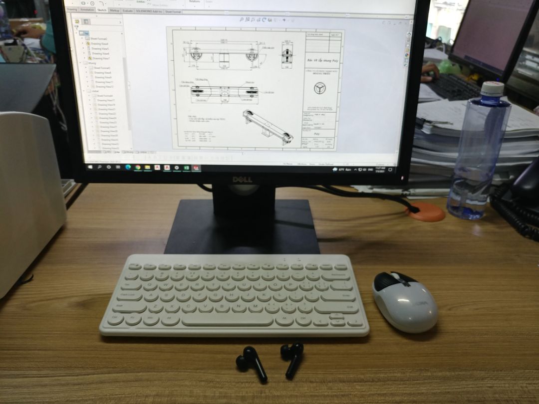 ngon bổ rẻ. nút giữa hơi rít..