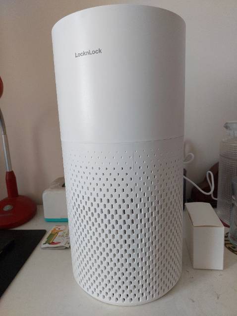 Máy lọc đơn giản, quan trọng vẫn là bố lọc 3 lớn. Mới thử dùng qua 1 đêm, cảm thấy dễ chịu, càn để khoảng 4 giờ/đêm. Máy lọc đơn giản, quan trọng vẫn là bố lọc 3 lớn. Mới thử dùng qua 1 đêm, cảm thấy dễ chịu, càn để khoảng 4 giờ/đêm.