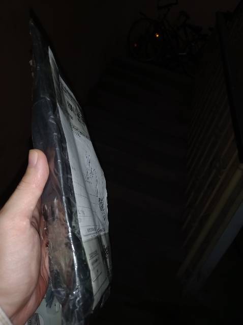 Vệ sinh sạch sẽ. Hiệu quả. Mùi hơi nồng.