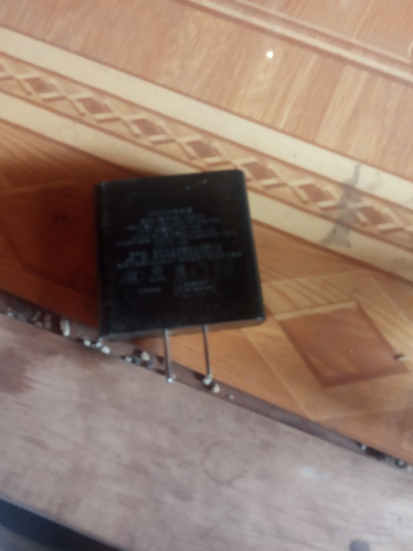 khá ổn chong tầm giá sạc một điện thoại thì được niếu như sạc 2đến 3cái điện thoại là nóng kinh khủng luôn vậy nên để 3sao thôi ạ