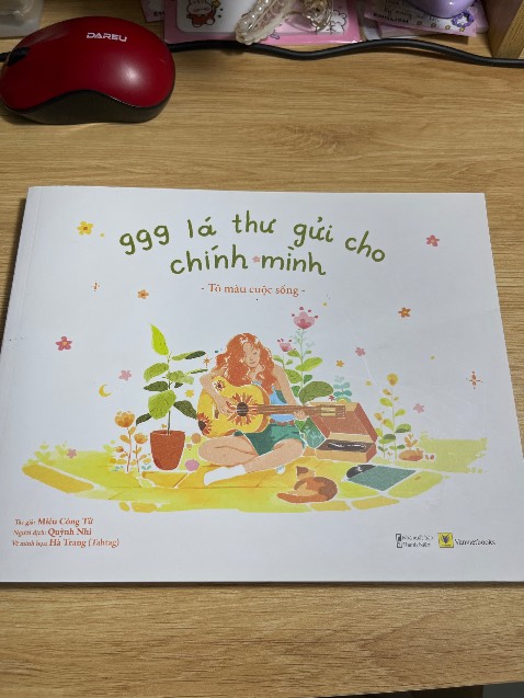 Sách giao nhanh, in rõ, sắc nét. Chủ đề phong phú. Vừa tô màu vừa chill rất thích