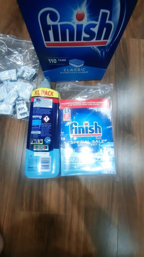 Mình đã nhận được hàng, chậm so với dự kiến 1 ngày. Đóng gói cẩn thận tuy nhiên Muối chỉ có 1.2kg ( đơn đặt là 1.5kg) và nước làm bóng là 750ml ( đơn là 800ml)