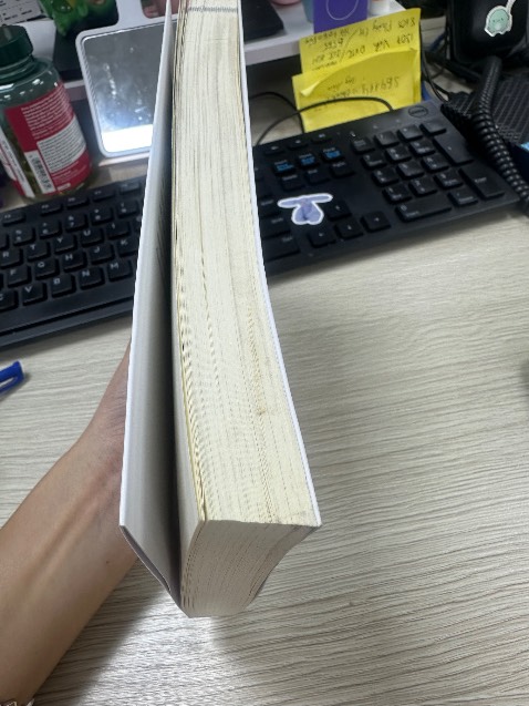 Cảm giác sách bị cũ như đã từng dùng rồi. Nội dung thì hay