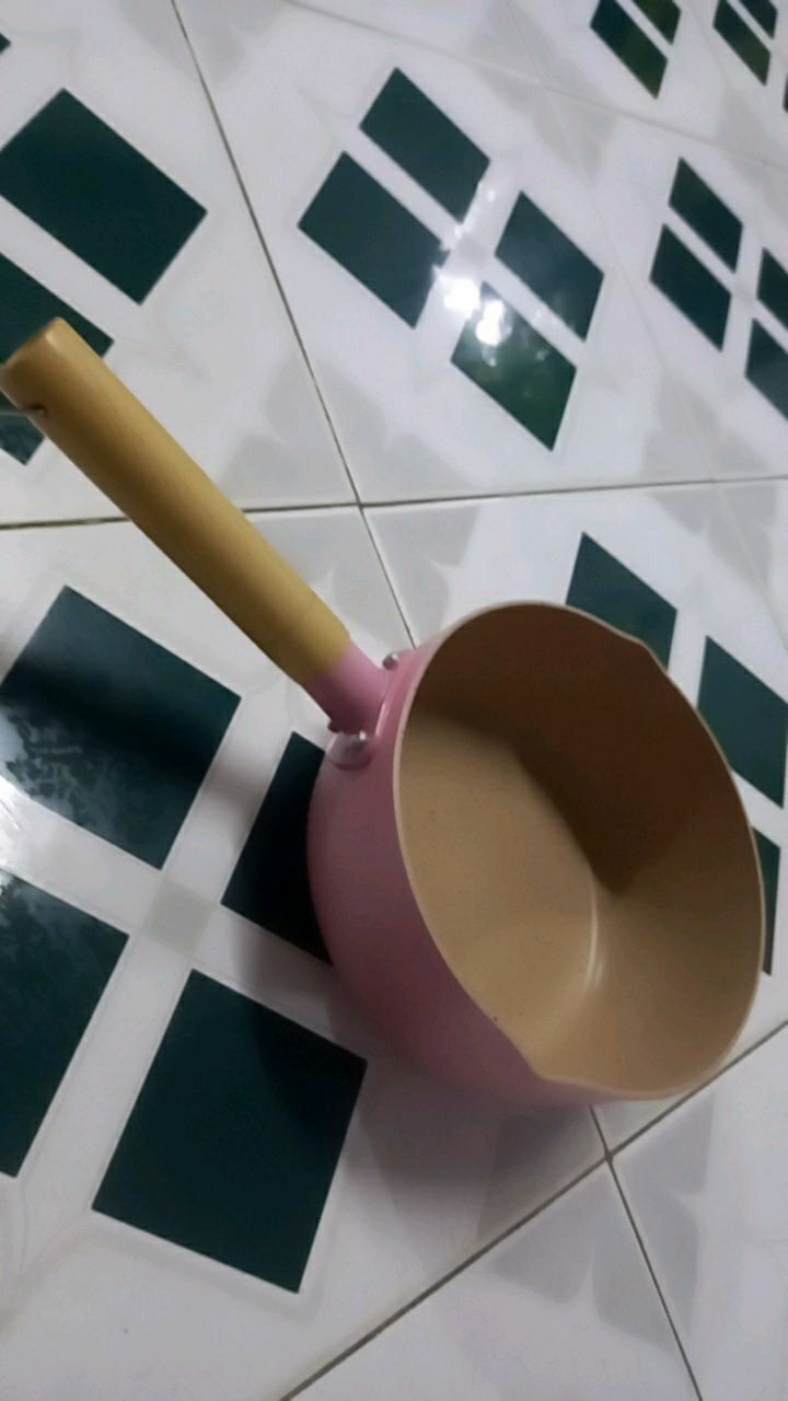 Chảo đẹp y hình mọi người ạ. trông cute và chuẩn hàng lắm ý. lớp chống dính tốt. rất đáng đồng tiền luôn á