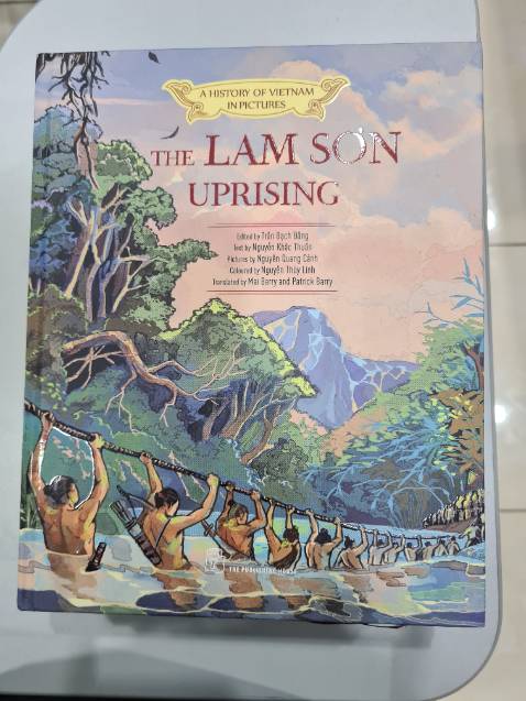 Nội dung khá sát với lịch sử, đọc dễ hiểu, màu khá đẹp