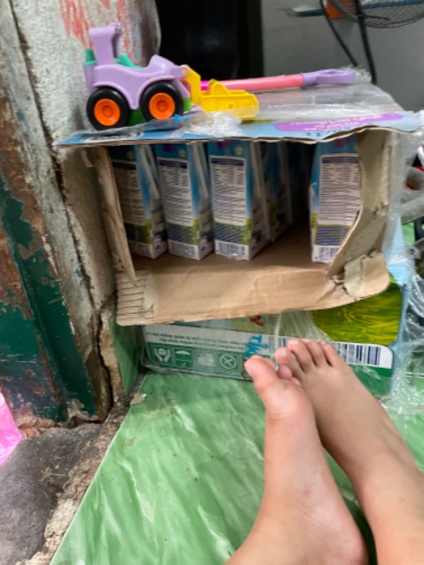 Sửa thơm, bé uống rất thích, sáng nào bé cũng uống 1-2 hộp trước khi đi học