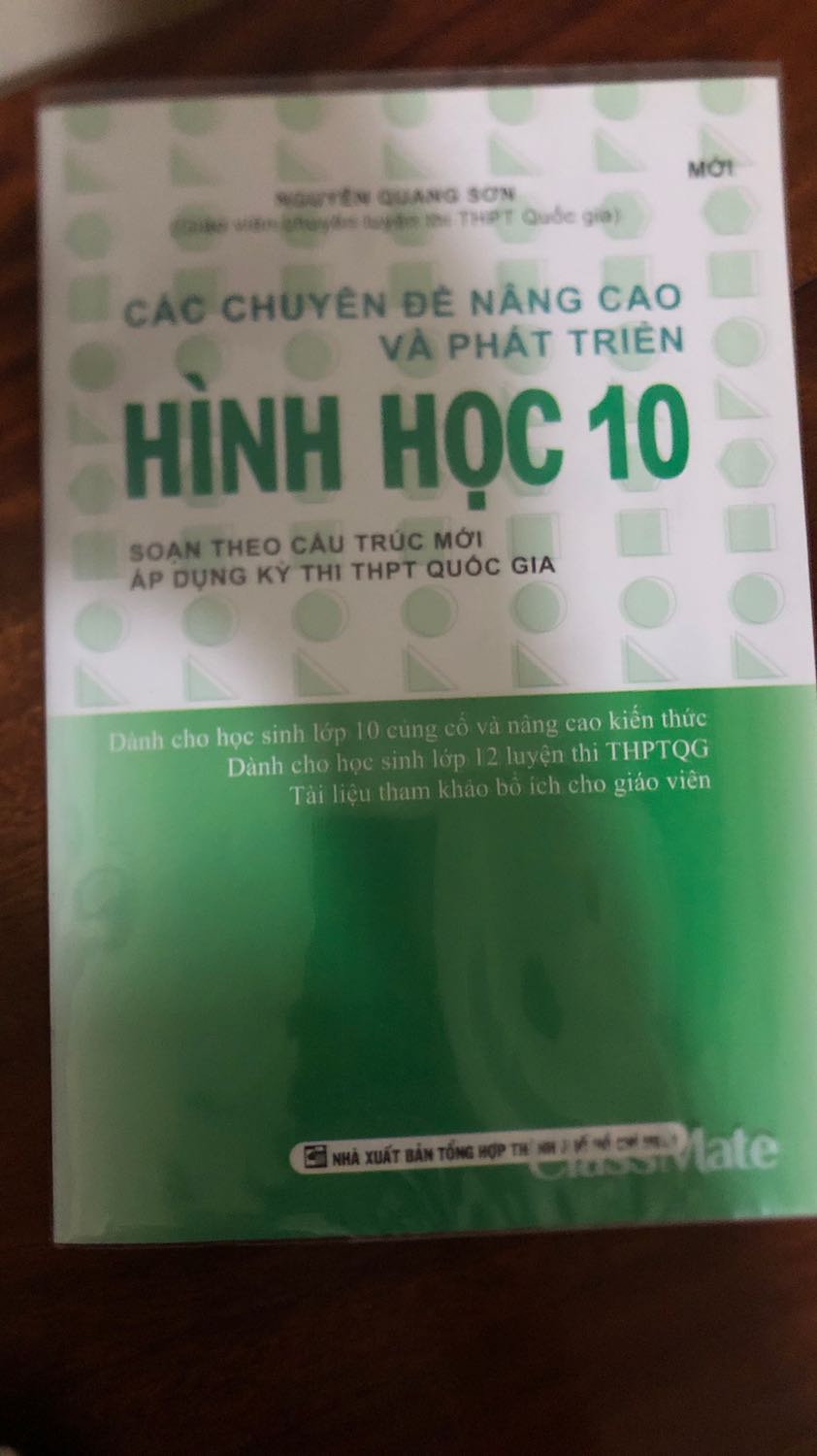Sách xịn bọc cẩn thận, nội dung sách đầy đủ, chi tiết 100 điểm