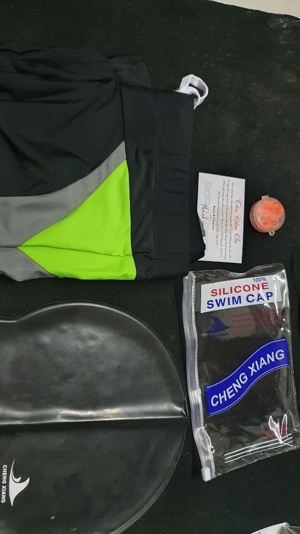 Quần chất lượng vải tốt, không có chỉ dư. Form ôm đẹp, giá tốt với sản phẩm.
Tặng kèm nón bơi, và nút bịt tai.
Shop có gửi thư cảm ơn, chăm chút cho sản phẩm. Cám ơn shop, có cơ hội sẽ ủng hộ.
Tiki giao hàng nhanh, hôm qua đặt nay đã có hàng.
Cho 5 sao. Quần chất lượng vải tốt, không có chỉ dư. Form ôm đẹp, giá tốt với sản phẩm.
Tặng kèm nón bơi, và nút bịt tai.
Shop có gửi thư cảm ơn, chăm chút cho sản phẩm. Cám ơn shop, có cơ hội sẽ ủng hộ.
Tiki giao hàng nhanh, hôm qua đặt nay đã có hàng.
Cho 5 sao.