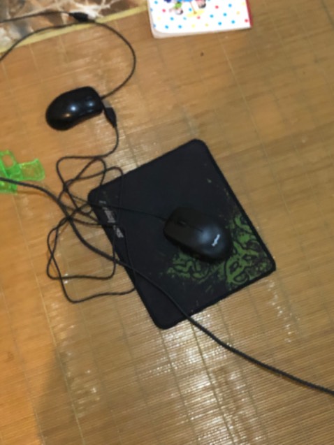 Sạc nhạy, bấm êm, shipper thân thiện nhiệt tình, giao hàng nhanh, ổn áp, với giá tiền thì ok, để xem sau thời gian dài có ổn không nhé, trc mắt được.