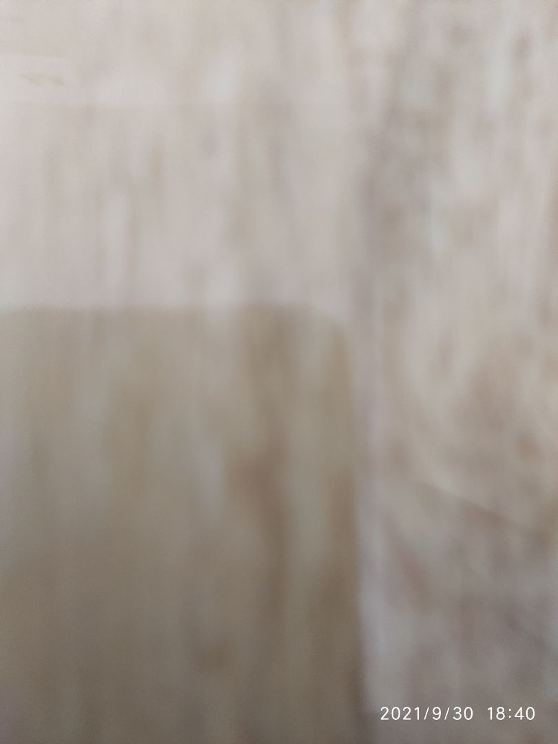 Hàng như hình, có hộp nhựa, bé rất thích.