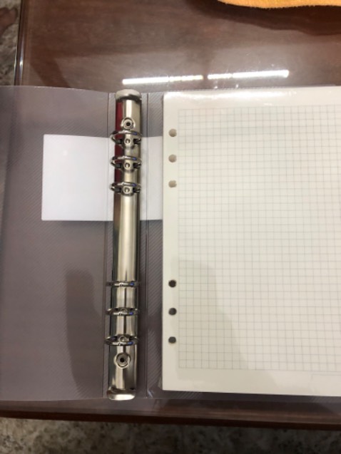 Sổ cực đẹp luôn ạ, giao nhanh, gói hàng kĩ, sổ giao ko bị trầy xước nhưng mọi người đặt hàng nhớ coi kĩ coi chừng đặt sổ mà nhầm thành ruột giấy không đó nha