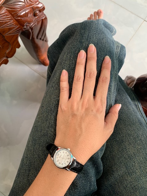 Đơn giản. Nhỏ xinh. Hợp với người mê phong cách tối giản.