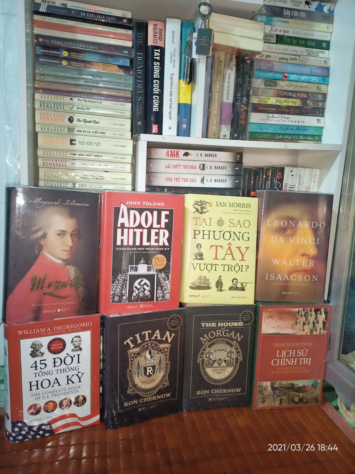 may mắn khi mình mua được bộ này ngay đợt sale 50% đợt sinh nhật Tiki được ap mã giảm giá nữa nên giá quá hời luôn. 
về phần ngoại quan quá xịnnnnn sò luôn. sách mới cứng khâu vận chuyển cũng khá là oke. không bị móp méo gì hết 
mình khá hài lòng luôn❤