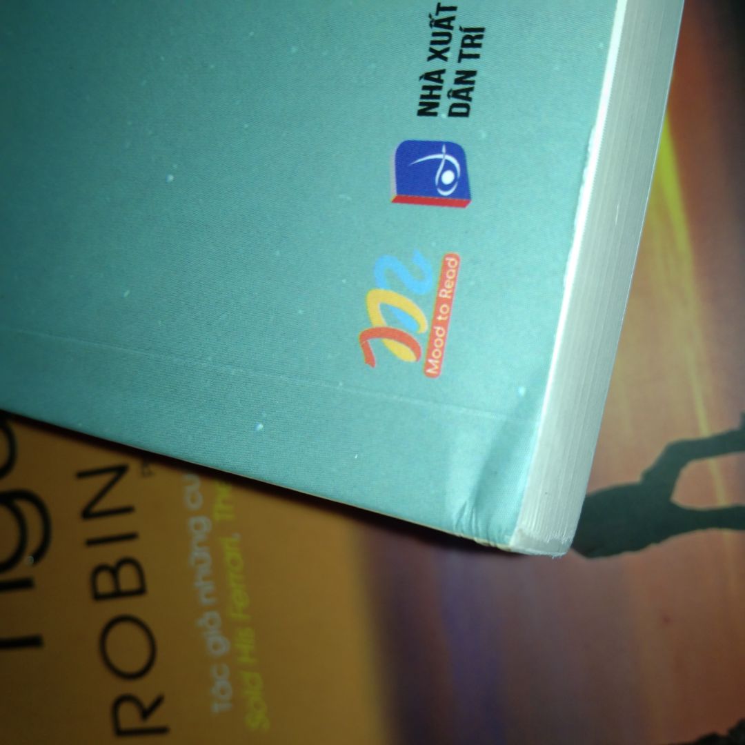 mua của tiki thì an tâm là sách thật rồi, giao hàng cũng không có gì để nói, cái tiki cần khắc phục duy nhất là nên gói kỹ  thay vì chỉ có 1 lớp bóng kiếng mỏng tanh và 1 cái hộp🌟🌟