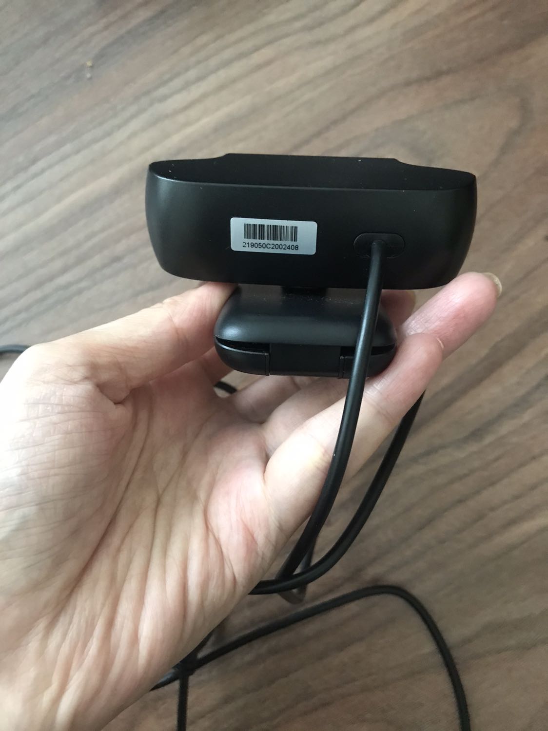 Tiki giao nhanh. Sản phẩm như hình, chính hãng. Dùng đơn giản, nhẹ nhàng, sắc nét.