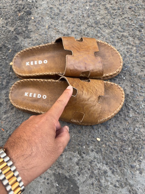 C42: Mình man vào. Chiếc lớn chiếc nhỏ . Ship có hổ trợ đổi lại không