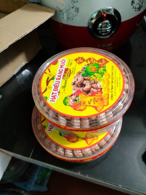 Đóng hàng thiếu không đủ 1 kg mưa combo 2 hộp 500g mà mình cân đc 880g buồn mất lòng tin còn hạt thì nhìn chung to ngon xếp đẹp . mình định mua thêm những phải cân nhắc lại vì đóng thiếu thành ra quá đắt!