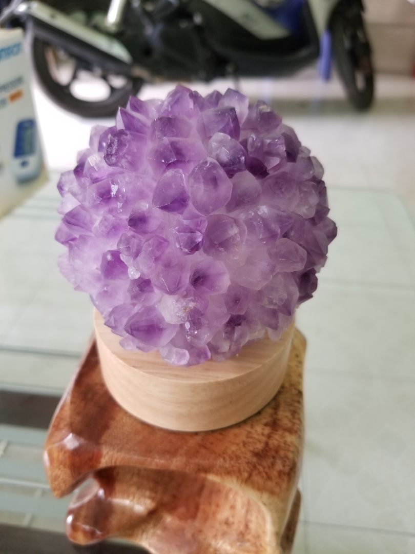 sp giống với hình ảnh. nhìn chung là đẹp như quảng cáo rồi mặc dù chi tiết thì vẫn chưa đồng đều hết